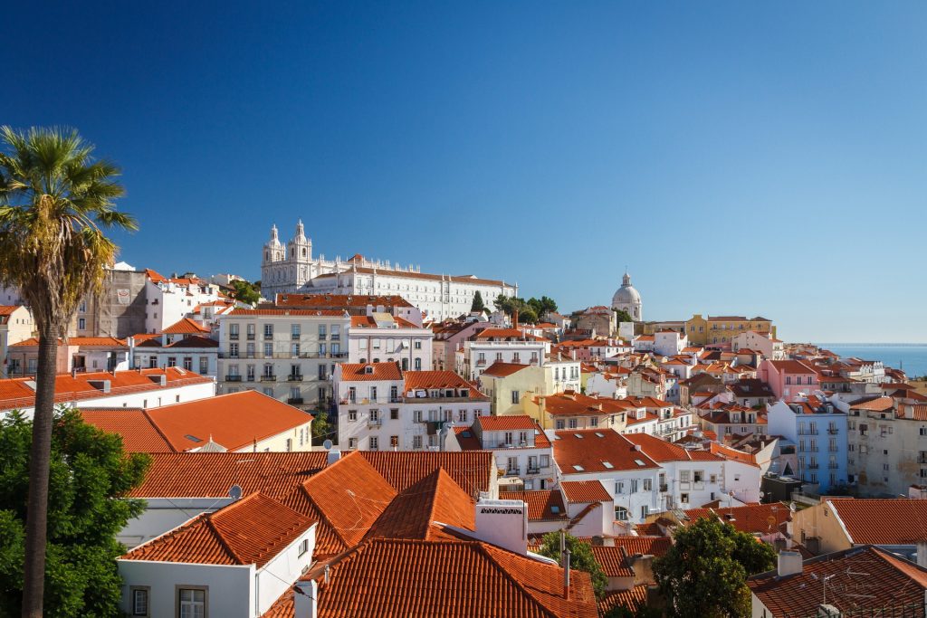 Image of the city of Lisbon in the sun.